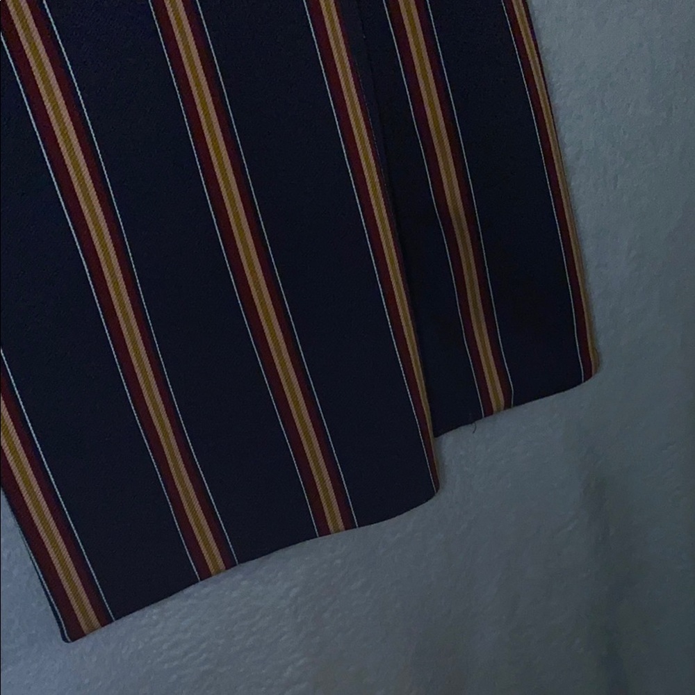 Chico’s Blue and Gold Chevron Blazer Modern Structured Design - Picture 6 of 7